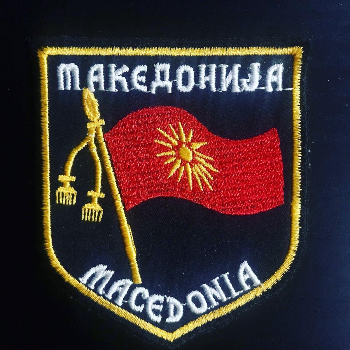 MkDCollection's tweet image. Македонија амблем 🇲🇰 
Macedonia patch

#macedonia #republicofmacedonia 
#macedonian #Makedonija #Македонија #Balkans #balkan 
#military #army #history #rare #collection #patch #badge