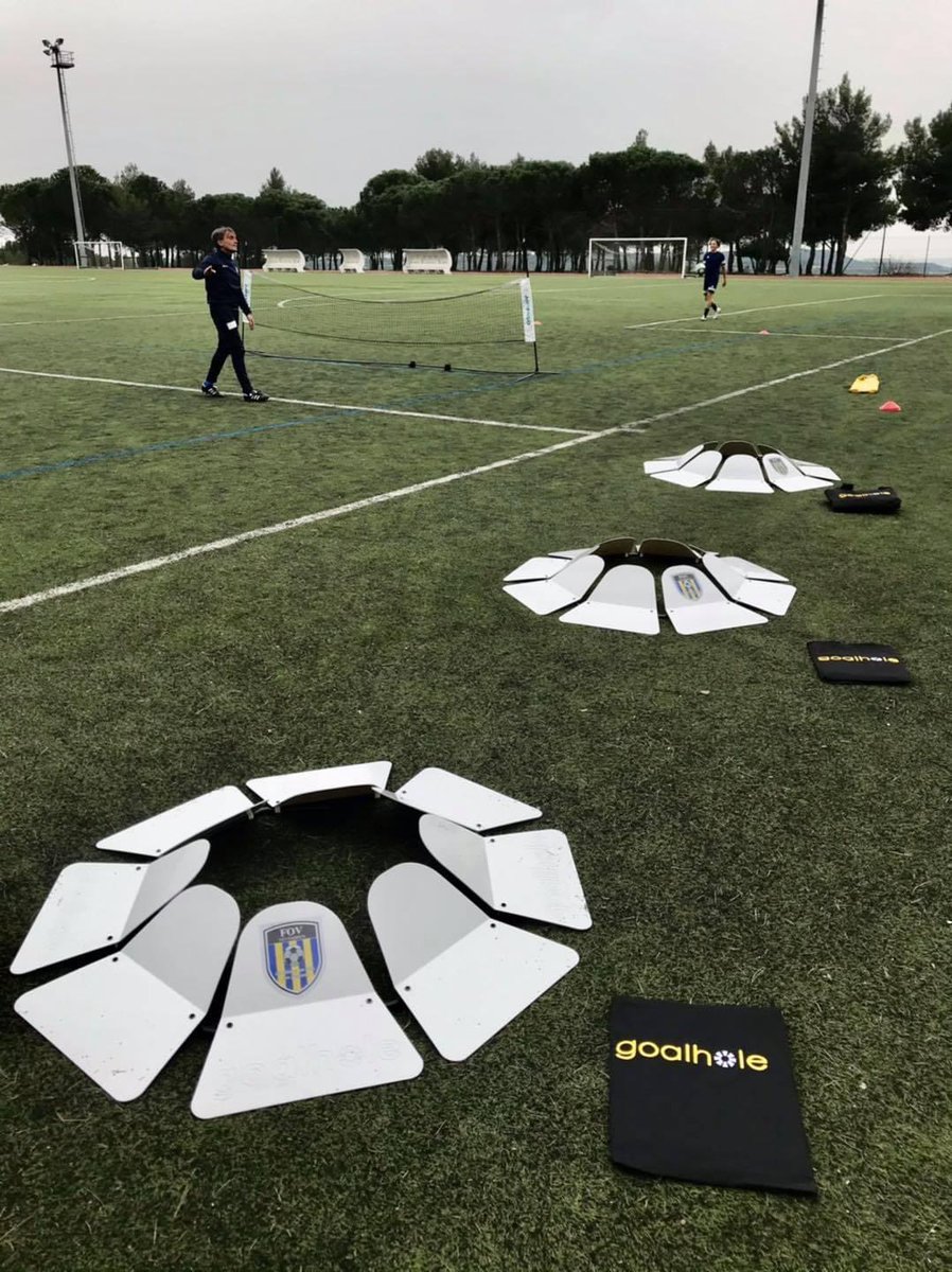goalhole_'s tweet photo. Our goalholes are ideal for schools who wish to add a new product to their PE class. Easy to setup and can all be stored
Visit https://t.co/kVDY9hgzyH
#peclass #physeded #peteacher #physicaleducation #goalhole #footgolf https://t.co/pAqdc3lIQj