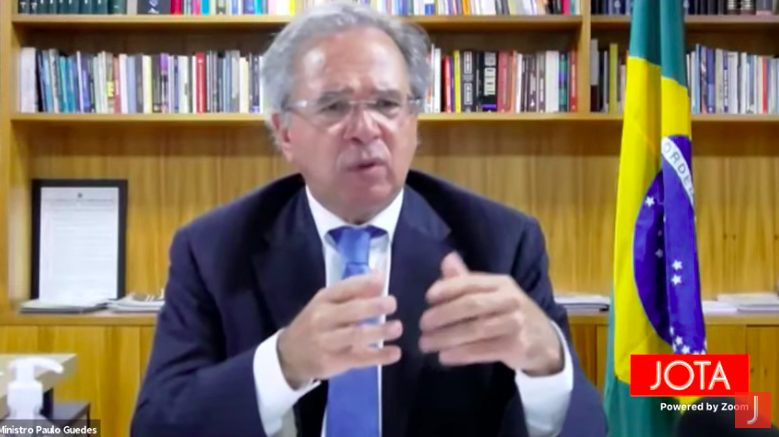 JotaInfo's tweet photo. AO VIVO: @fzambeli e @gui_piment entrevistam o ministro da Economia Paulo Guedes. Acompanhe pelo link: https://t.co/5BlieNWyNt https://t.co/SPnsCwe6Jl