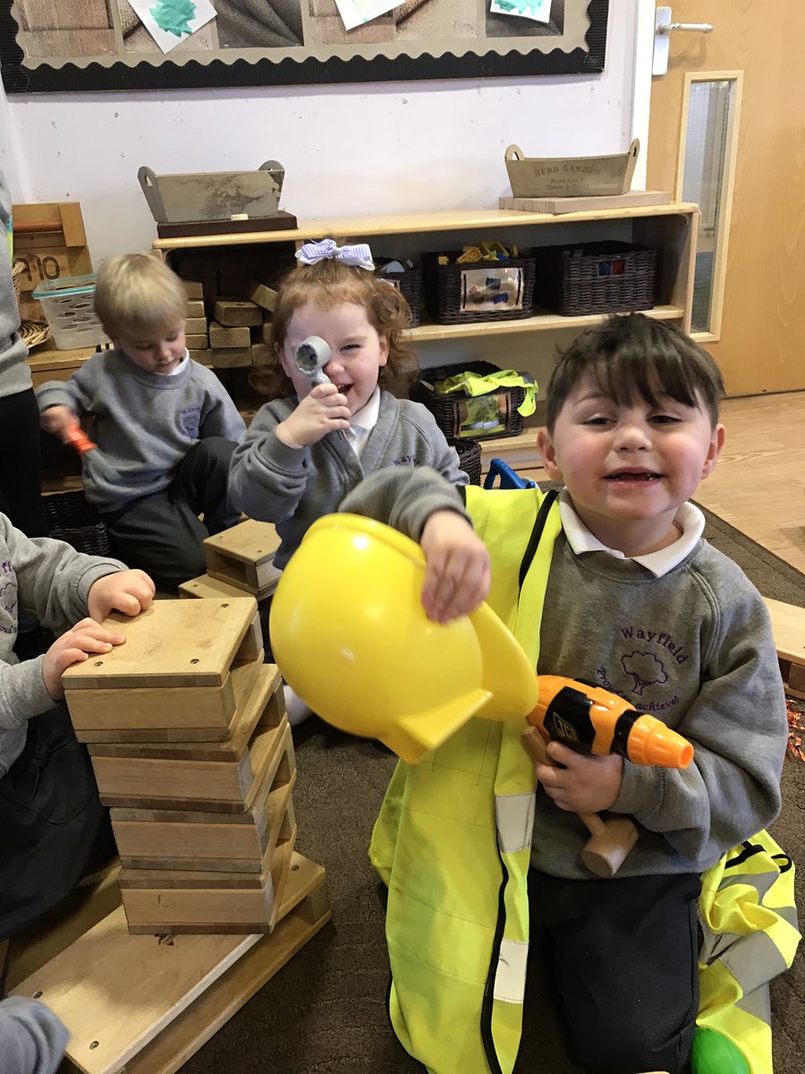 Mrs Fletcher Wayfield Primary School 2 Year Olds tweet media
