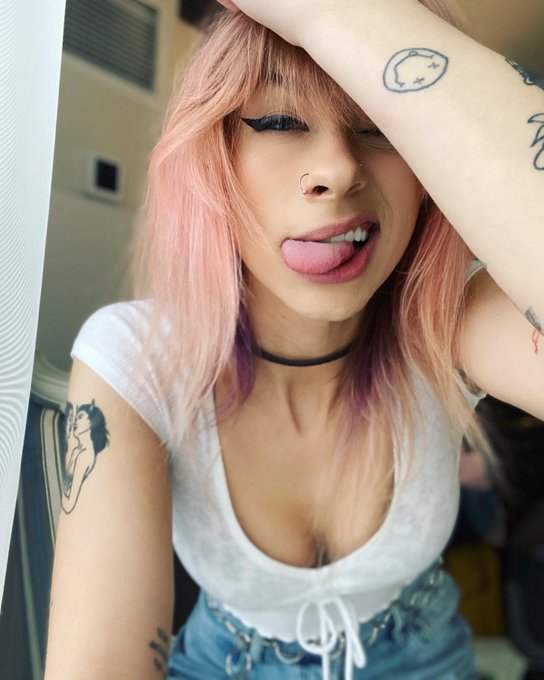 it&rsquo;s all love https://t.co/oNNP5qISN1<a href="/tag/newprofilepic"class="tags"><span>#newprofilepic</span></a>