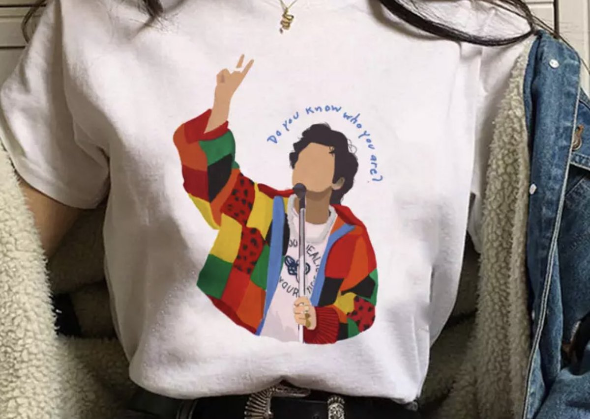 atziiiiiiiiin's tweet photo. 💞 HARRY STYLES MERCH GIVEAWAY 💞
one winner will get the fine line vinyl, the tpwk keychain, some cute harry stickers and a fanmade shirt! 
to enter:
- follow me
- like and rt 
giveaway is international and closing in 3-4 weeks! good luck ☘️ https://t.co/2THh2yGpeP