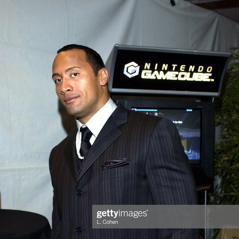 Celebrities with Video Games (@celebswithgames) on Twitter photo 