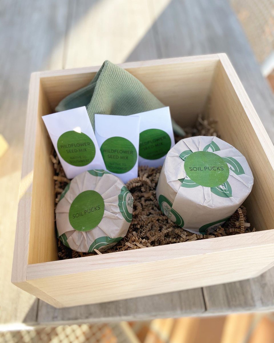 Air Wick Scented Oils has partnered with <a href="/World_Wildlife/">World Wildlife Fund</a> to reseed 1 billion square feet of wildflower and grassland habitats in the Northern Great Plains over the next three years. If all of us plant one square foot of native wildflowers, together we can help nature thrive! #ad