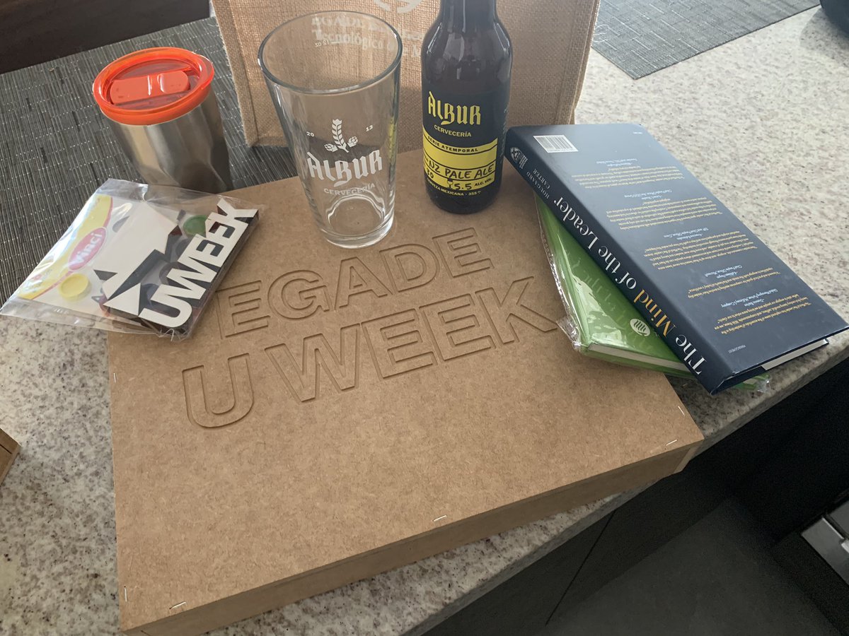 pacocanomty's tweet photo. #UWEEK Event # if this is not heaven I do not know what it is https://t.co/9TAzP2gHSk