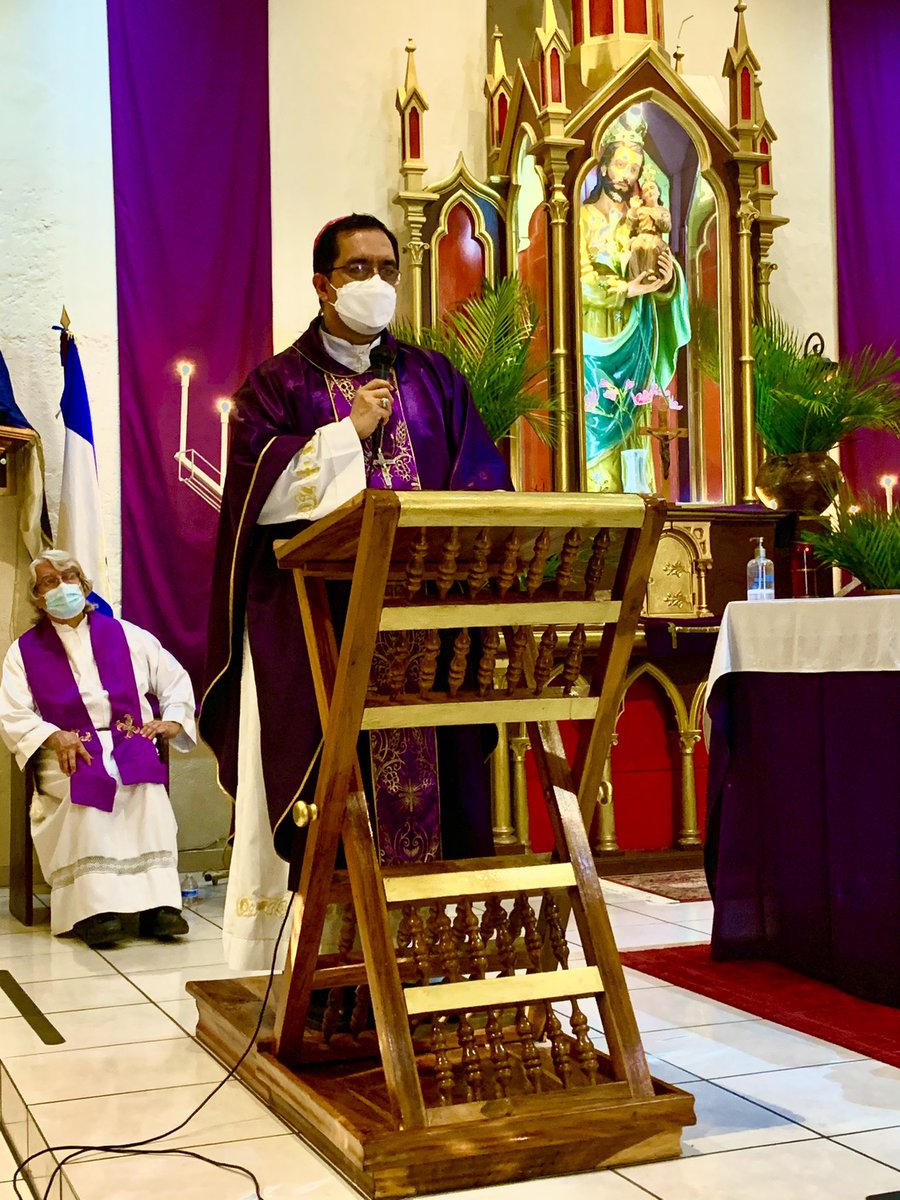 RadioSanJosesv's tweet photo. 🔴 ((En vivo)) Santa Misa desde la parroquia San José en el Paisnal con motivo a los 44 años de aniversario martirial del padre Rutilio Grande y compañeros. 

Sintonízala a través del 
📻930 AM 
🌐 https://t.co/aYWemnYk2r 

#radiosanjose #930AM https://t.co/NrpBoCY5ao
