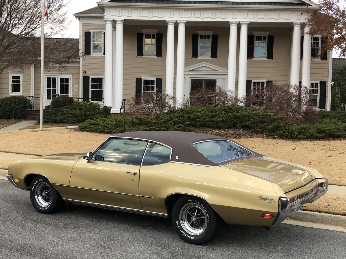 tomspruce's tweet photo. @RRRawlings Cruising in my 70 Sklylark https://t.co/Z6qqCaalOo