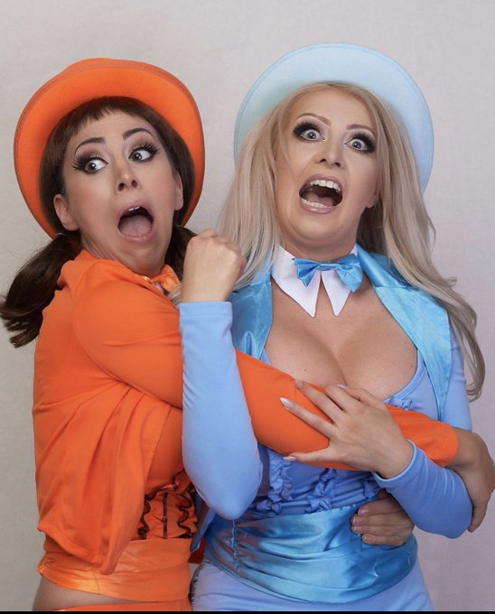 This is why I love cosplay! #showyourrange https://t.co/s3RtDcDMVE<a href="/tag/showyourrange"class="tags">#showyourrange</a>