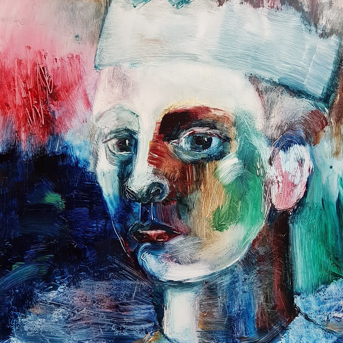 CarolineBrownA1's tweet photo. Off the easel today. Oil on smooth board, 12" x 12". I've no idea where this character came from.... #oilonboard #oilpainting #artinlockdown #contemporaryartist #imaginaryportrait https://t.co/hXpWRngqj0