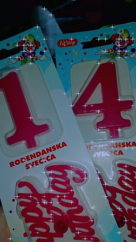 grayxonly's tweet image. it's my birthday 🎂🎉 yayy🥰🤍 @iamlorengray