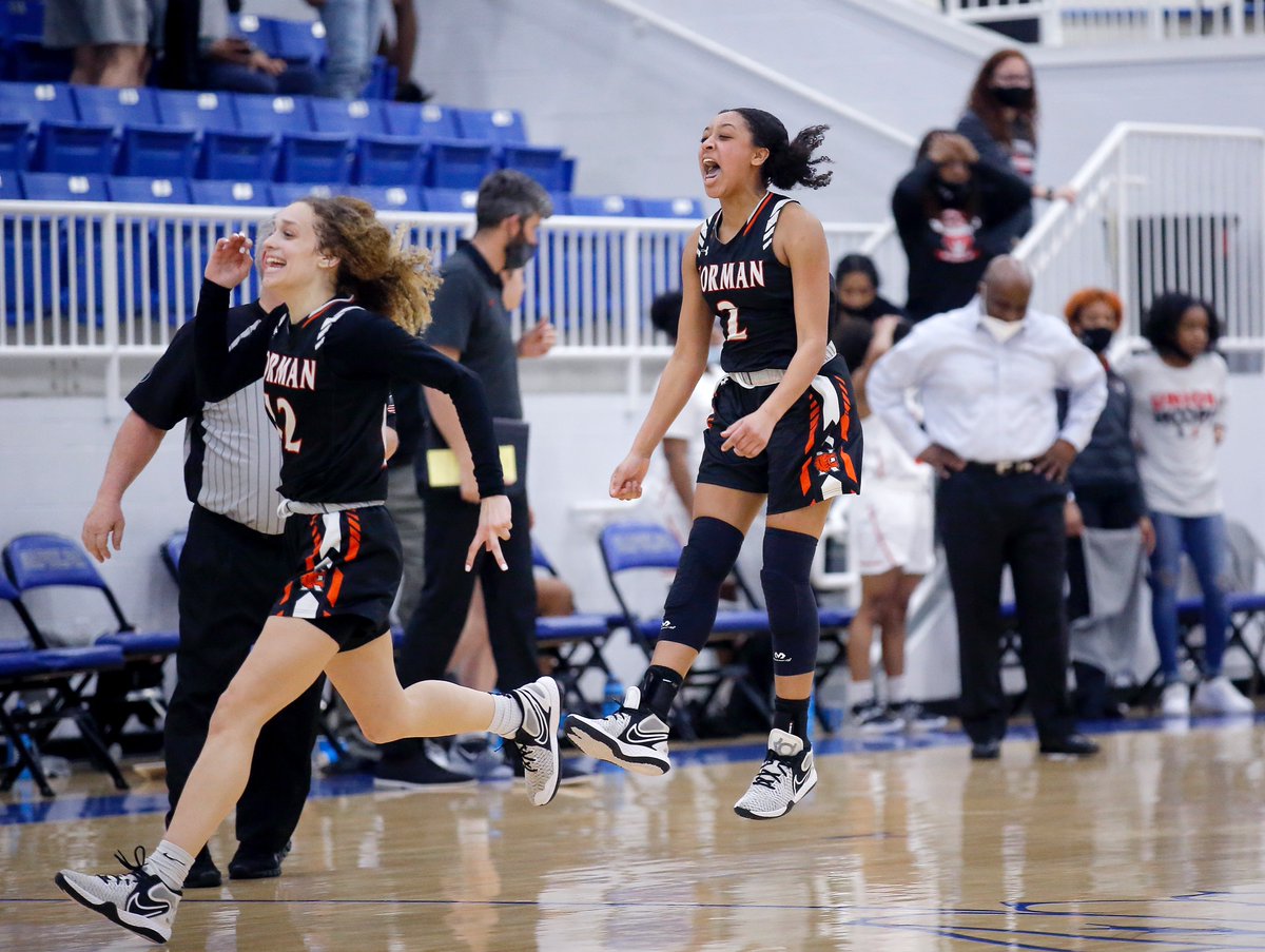 Norman advance to the 6A girls championship after beating Union. #okpreps 

More pics: oklahoman.com/picture-galler…