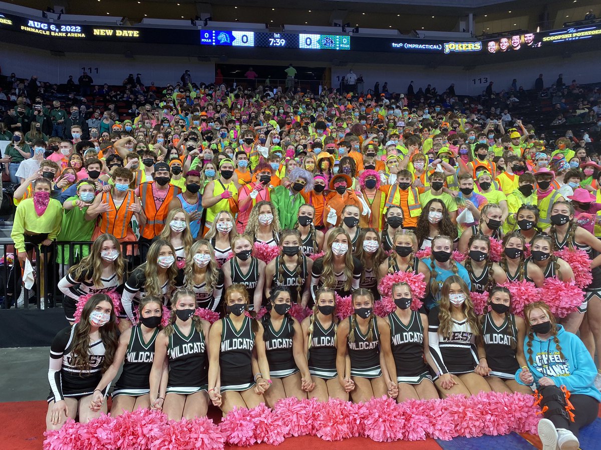 MWHSWildcats's tweet photo. THE WILDCATS ROLL DEEP! 🔥💯💯💯 #wilcatpower #ontheprowl #neon https://t.co/Ab1I2KUVoS