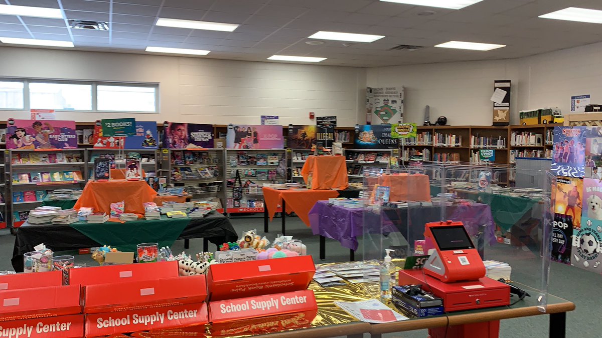 HinsonCenter's tweet photo. @HinsonHurrican1 @Hinson110 spring book fair begins Monday, March 15! Please, see our book fair link for the ELA class visit schedule, book flyer, and online shopping information.
https://t.co/kAb0VBaLzB https://t.co/mM3hrViTmx