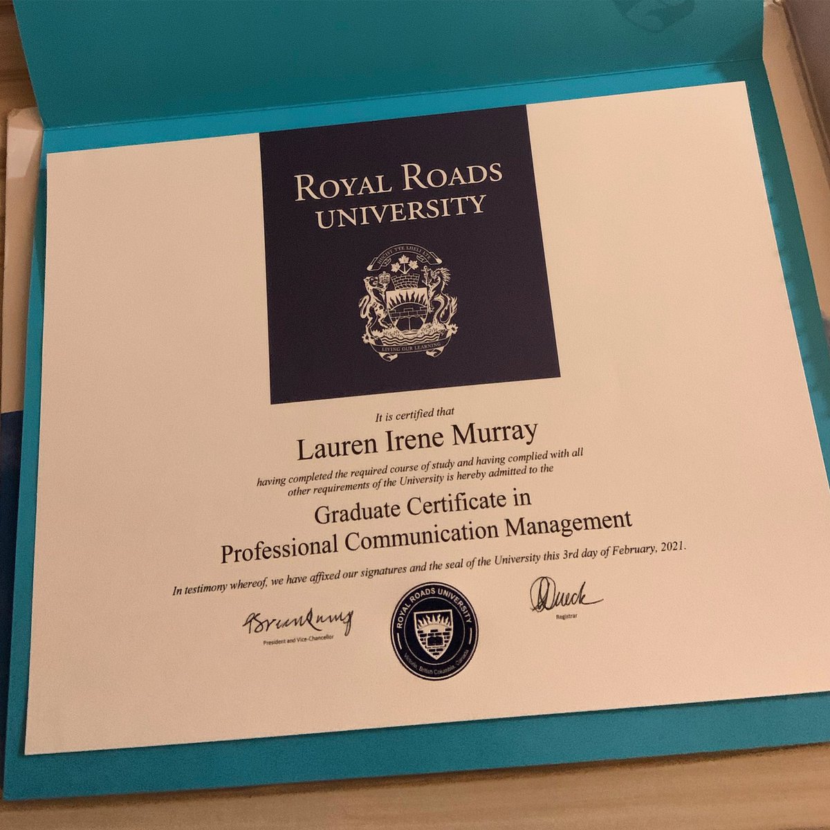 Lauren (Lo) Murray tweet media