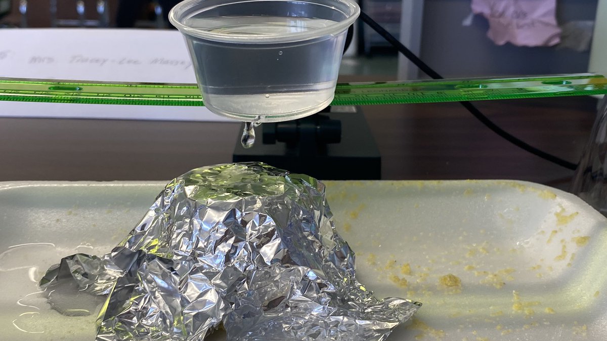 MsCanale1's tweet photo. How can we stop erosion?

Exploring the different ways that we can stop landslides from happening. #todayinsecondgrade #mysterysolved #teachinginapandemic https://t.co/5aYN6SJuir