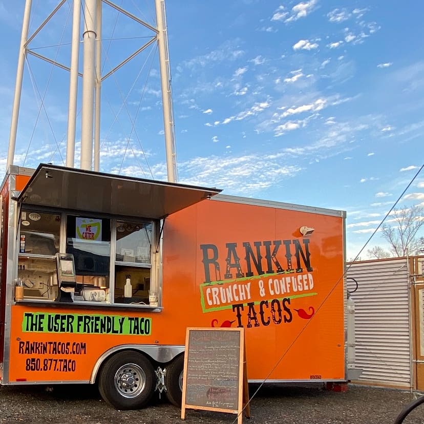 rankintacos's tweet photo. We're back at it again @southernfieldsb.... and this time we brought High Steaks to go with the High Cotton, the Greekan to go with Three Rivers annndddd....Wings to go with the Ant Bed Red!!
#southernfields #jacksoncounty #pairswithanything #rankintacos https://t.co/rktApZyqZr