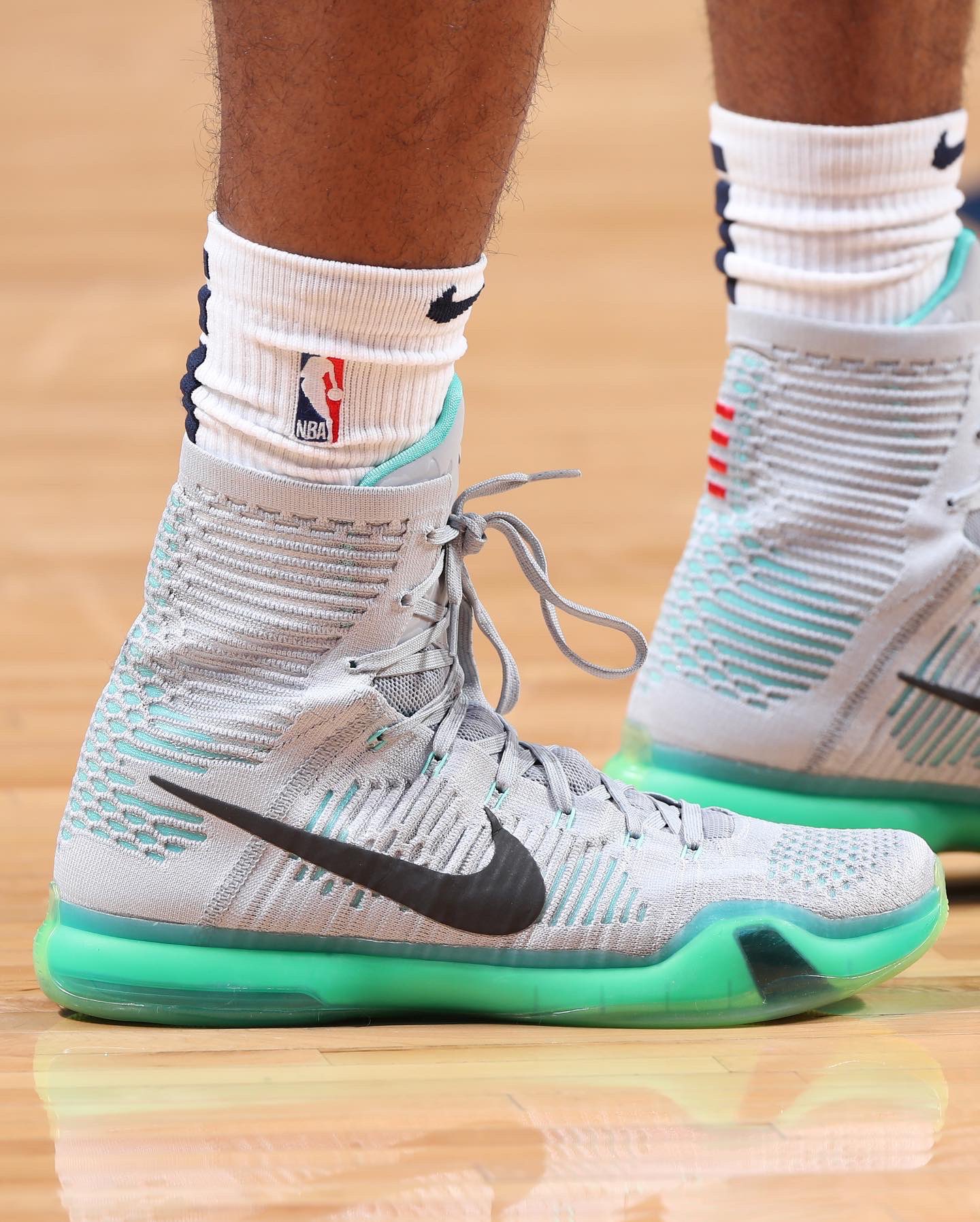 Kobe 10 2025 elite on feet