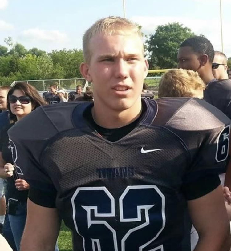 LSWTitanFB's tweet photo. Congratulations to former Titan player and current Coach on his admission to UCM’s Kinesiology masters program.  One step closer to his PHD! #DrBass. @keiferbass https://t.co/LbFAEJOCtF