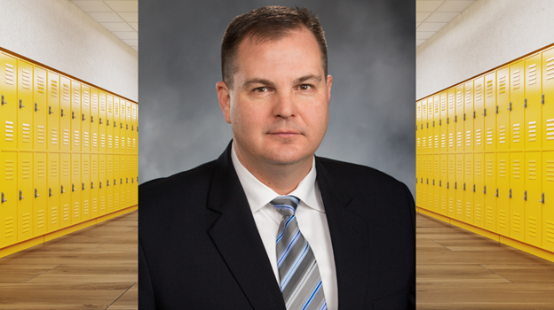 WashingtonSRC's tweet photo. More praise from Senate Republicans for the Governor after another one of his reopening plans – this one for schools – mirrored one of their earlier proposals. Tracy Ellis has more. #waleg #OpenSafeOpenNow #waedu https://t.co/ljv2L4mgVS https://t.co/ILRpkhULik