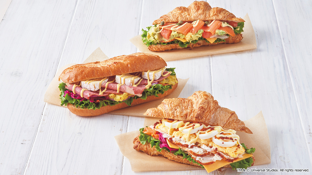 ユニバーサル スタジオ ジャパン公式 S Tweet ビバリーヒルズ ブランジェリーの オープンサンド チキン たまご サーモン アボカドの2種類から選べるクロワッサンサンドに コーンドビーフ チーズのバゲットサンド あなたのお好みはどれ サンドイッチ