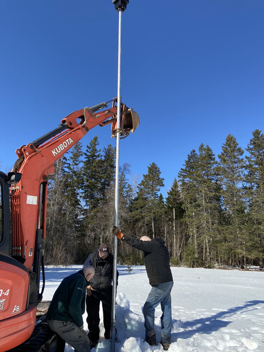 _swamphag's tweet photo. 1st of 5 rocket boxes installed today! Yes, dealing with every possible mechanical error along the way brought me to tears, but it’s for the bats 🦇 #bathouse https://t.co/GAEncShxi7