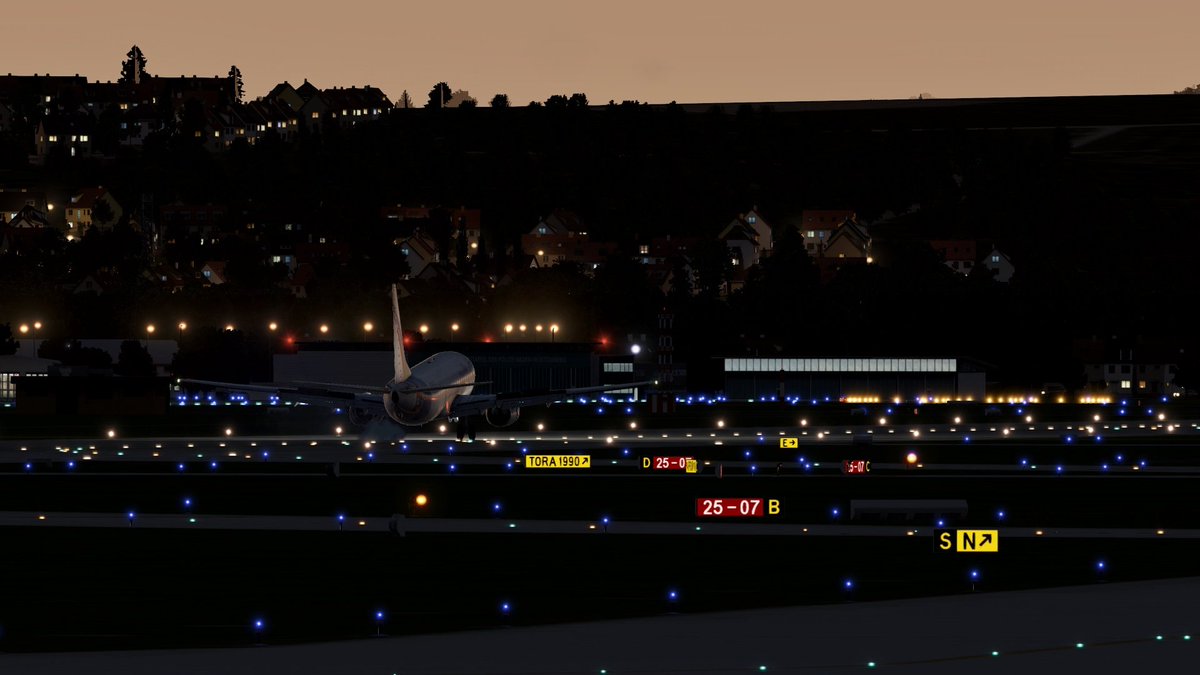 GustyPilot's tweet photo. BCS8014 Completando la 4° etapa del #cargotour de @IVAOES LDOS✈️EDDS a su paso por Los Alpes, Salzburgo y llegada a Stuttgart con algo de lluvia. Como no, con @swiftair__va 🤍💙❤️ https://t.co/3c65txFBy9