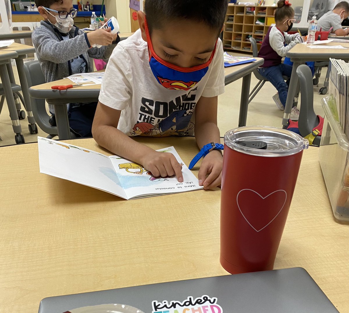 sayalarod's tweet image. Reading Work Stations 📚#springintersession #WeAreClintISD #Kindergarten