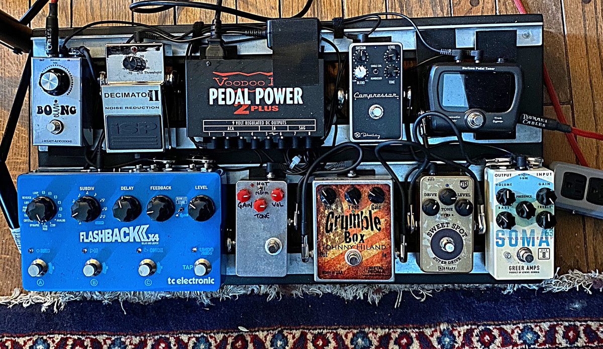 Johnny Hiland shared his amazing pedalboard with us and we stoked to be a part of it! #poweredbyvoodoo #voodoolab #geartalk #gearnerds #gearpassion #pedalboard #pedalpower #cleantone #johnnyhiland #tcelectronic #jrockett #keeleyelectronics #metalpedals #greeramps