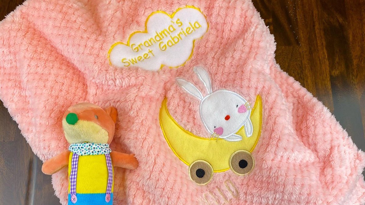 JOHANNIKAshop's tweet photo. Personalize it with any name/text ❤️https://t.co/6GdQ672I56 #johannikashop #bunny #bunnylove #babygirl #babygirlnursery #Easter2021  #easterbunny #babyblanket #newbaby #newbabygift #personalized #handmade #nursery #EasterGifts #babies #babyshower https://t.co/VGebjjebh9