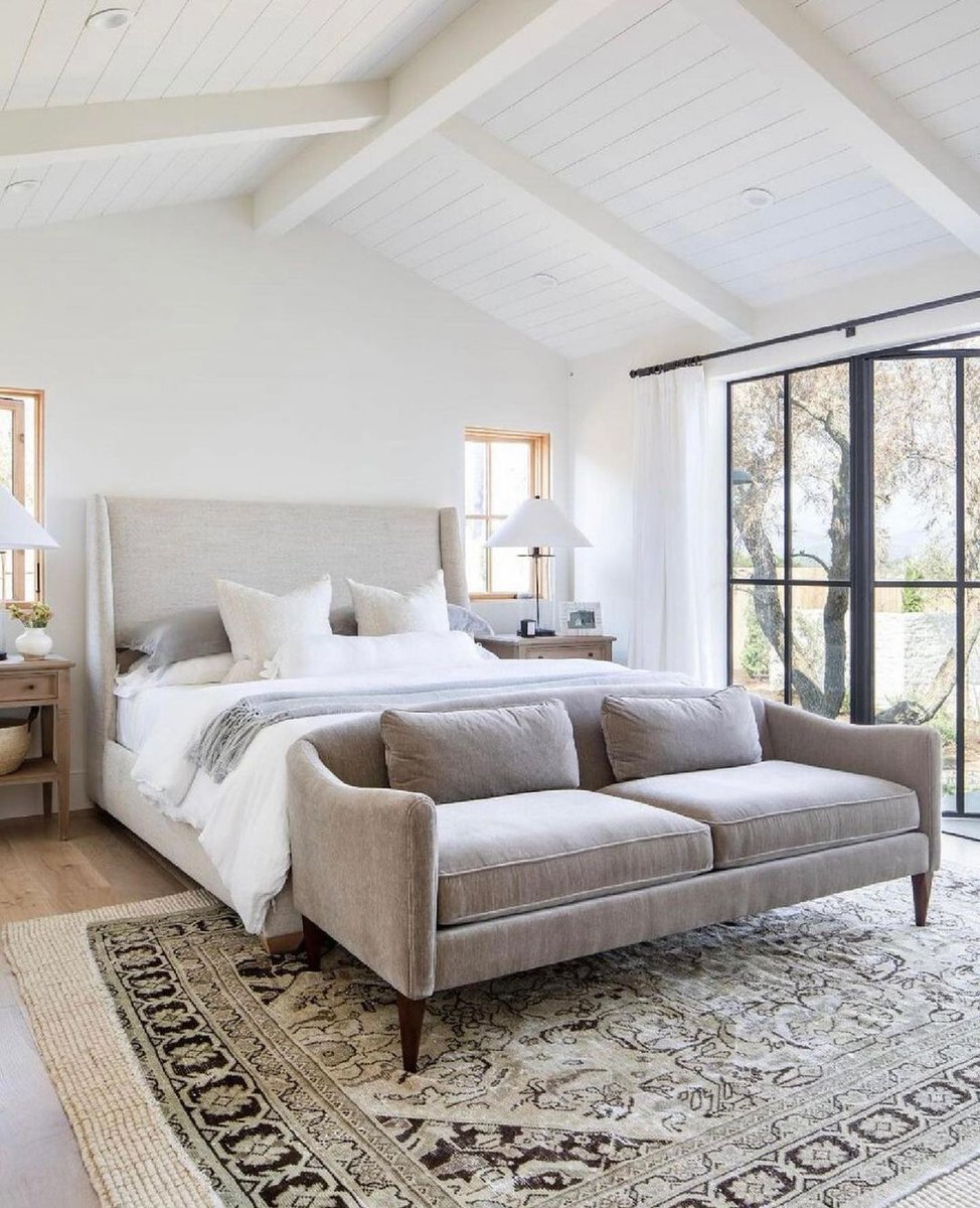 refinedcarpets's tweet photo. Where do you look for home decor inspiration? Instagram, Pinterest, Home Decor Magazines..? Comment and let us know your favorite places!

We love this beautiful bedroom design,  featuring a vintage rug, by 📷: @studiomcgee https://t.co/8qfKIfw9yY