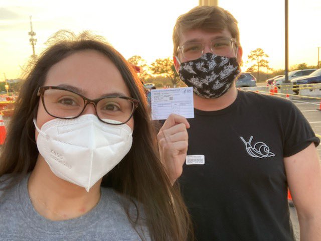 E_Martin_Lab's tweet image. #pfizer dose 1 complete for the Martin lab!