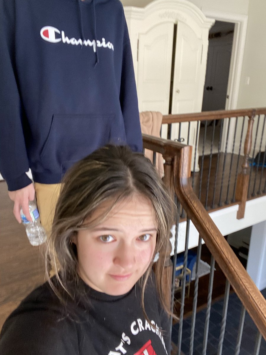 maddiedeeter's tweet photo. pov: you just woke up and the first thing your girlfriend wants to do is a paint by numbers https://t.co/gwOrVAQkeb