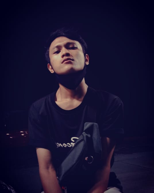 BangRuri3's tweet photo. Katanya cinta itu buta kok cewek" liat gua kyk jijik gtu https://t.co/gqNHSdNJo6