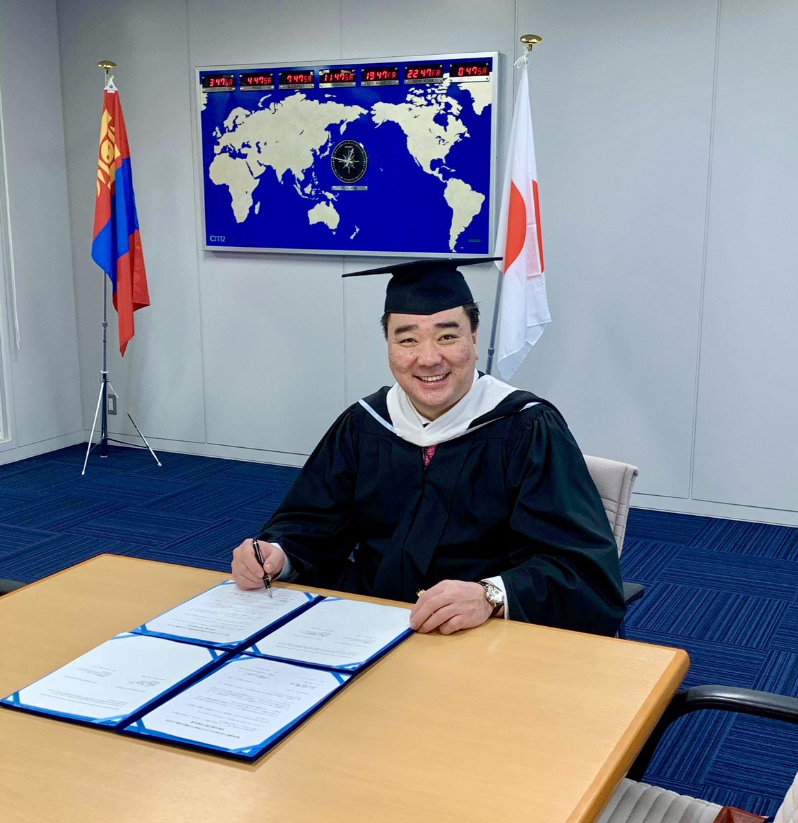 第70代横綱 日馬富士 Davaanyam Byambadorj (@70Harumafuji) / Posts / X