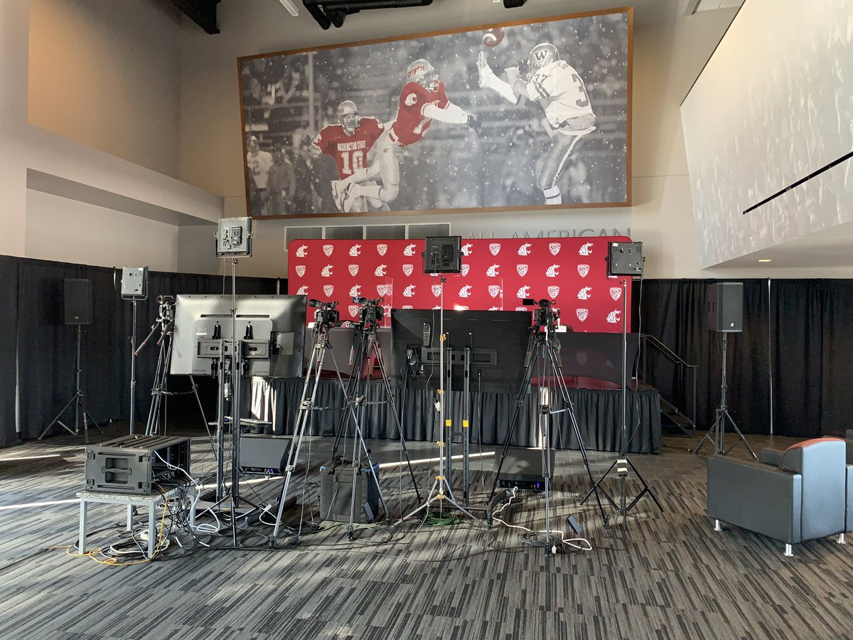 CuratorPR's tweet photo. Big day in the Palouse for our client, @GesaCU, which just inked a 10-year, $11 million sponsorship deal with @WSUCougars for the naming rights to Gesa Field at Martin Stadium. Congrats to all.
https://t.co/LUlh5U9pLw https://t.co/z5Z8ZMLK5b