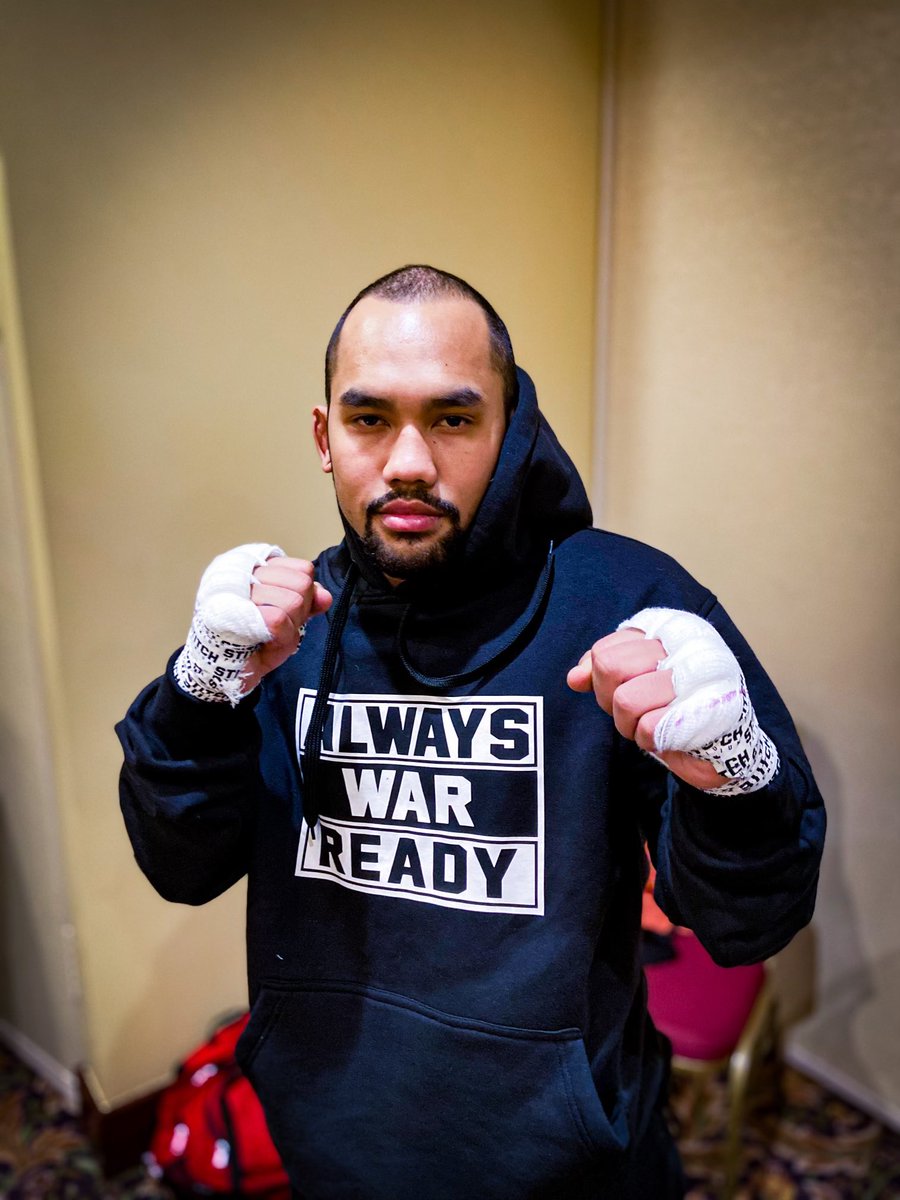 LFAfighting's tweet photo. #MarkClimaco 🇵🇭 vs. #PololuNakanelua 🇺🇸
#LFA101
@ShellsDotCom
@USENDmoney
@PsoRite
@GLCDirect2000
@AthleticCBD
@IncaKolaUSA
@TheDiceTeam
@GrandCasinoOKC
@UFCFightPass https://t.co/lHNUZwI2XA