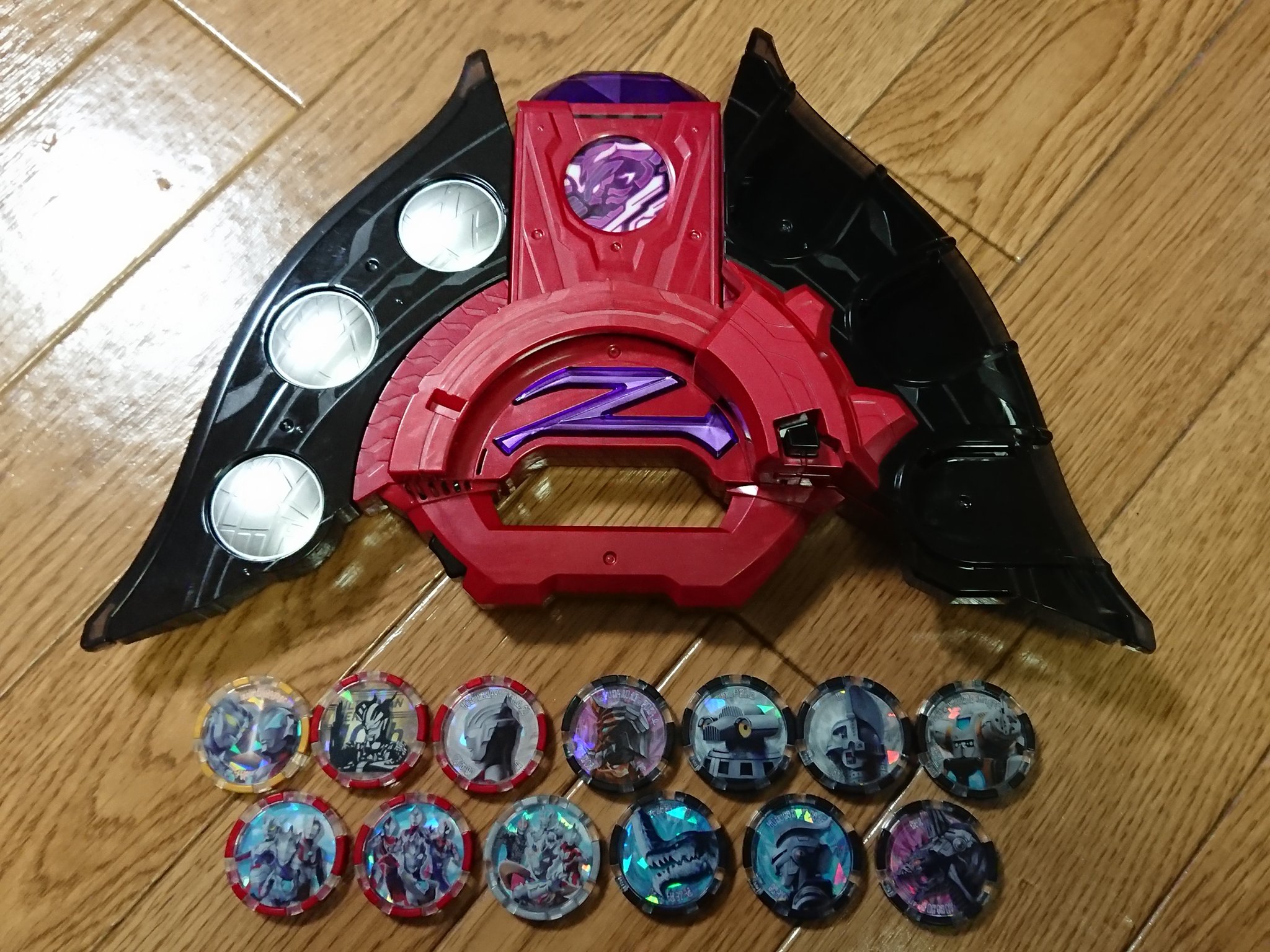 ウルトラマンアーク | ULTRAMAN OFFICIAL SHOP ウルトラマン
