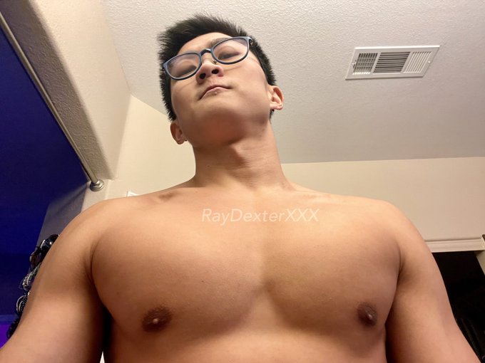 I heard y&rsquo;all like chests 🙈 what do you think of mine? 🤓👉🏼👈🏼 https://t.co/iB50LtCXib<a href="/tag/valentinesday"class="tags"><span>#valentinesday</span></a>