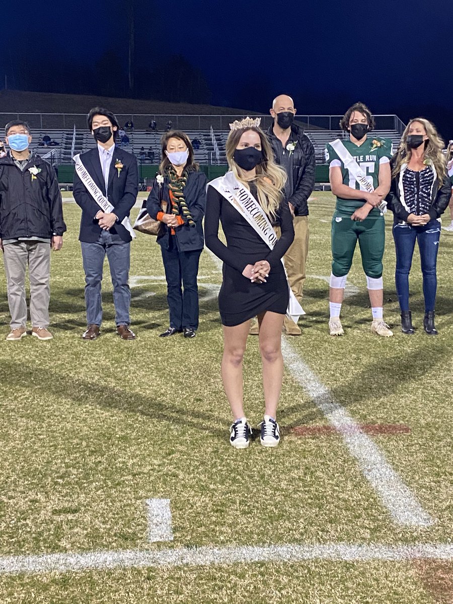 Congratulations to Senior Class President Maddie White this year’s Homecoming Queen! <a href="/KettleRunNews/">Kettle Run HS</a> <a href="/krun_Senior_sca/">Kettle Run Senior SCA</a>