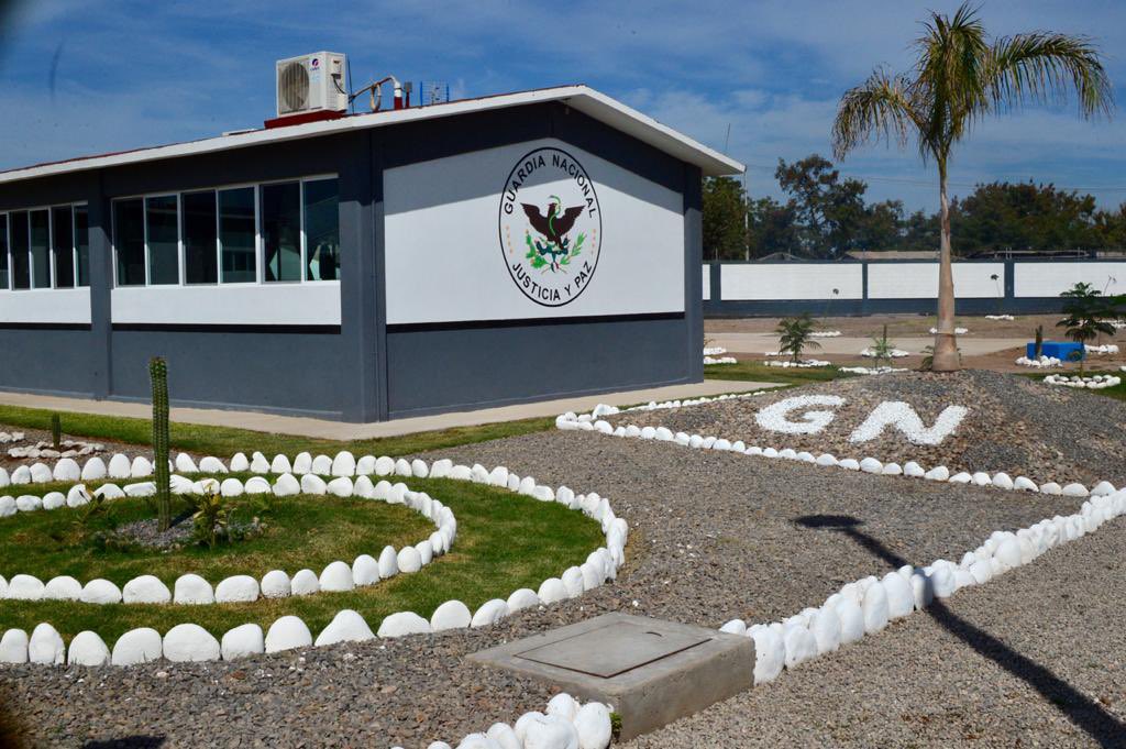 rosaicela_'s tweet photo. Continuamos trabajando para hacer realidad la #ConstrucciónDePaz en #México con instalación de cuartel de la @GN_MEXICO_ en Culiacán, Sinaloa. @lopezobrador_ https://t.co/YohtvxDcTX