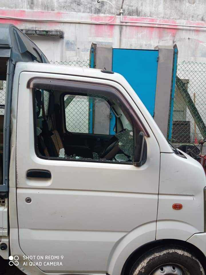 n_noe__'s tweet photo. Parked cars were smashed and destroyed by military terrorists at Thukha Myaing Housing, Hlaing, Yangon on the night of March 12. 

TOWARDS FEDERAL UNION

#Mar13Coup
#WhatsHappeningInMyanmar https://t.co/6YZA7UeF2K