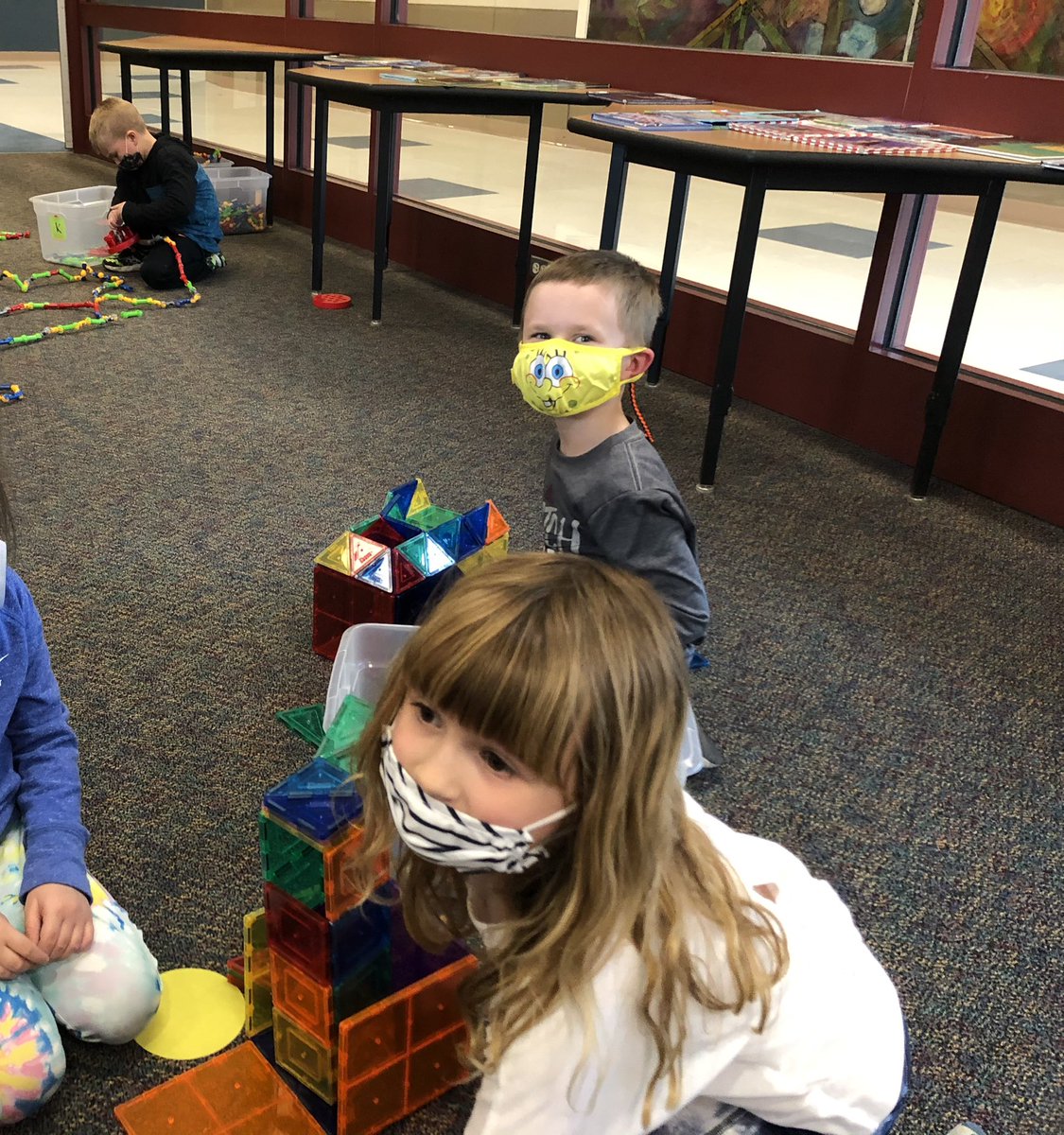 Kinders enjoying a few moments of free choice time after working hard on our Nursery Rhyme partner activity! <a href="/MapleGlenWWS/">Maple Glen</a> <a href="/MrsMyersWWS/">Jamie Myers</a>