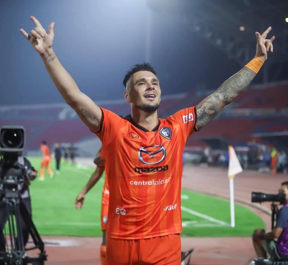 Everything Thai Football Dennis Murillo Stats For Nakhonratchasima Fc In Thai League This Season 24 Appearances 18 Goals Everythingthaifootball T Co Lgcr7snav9 Twitter