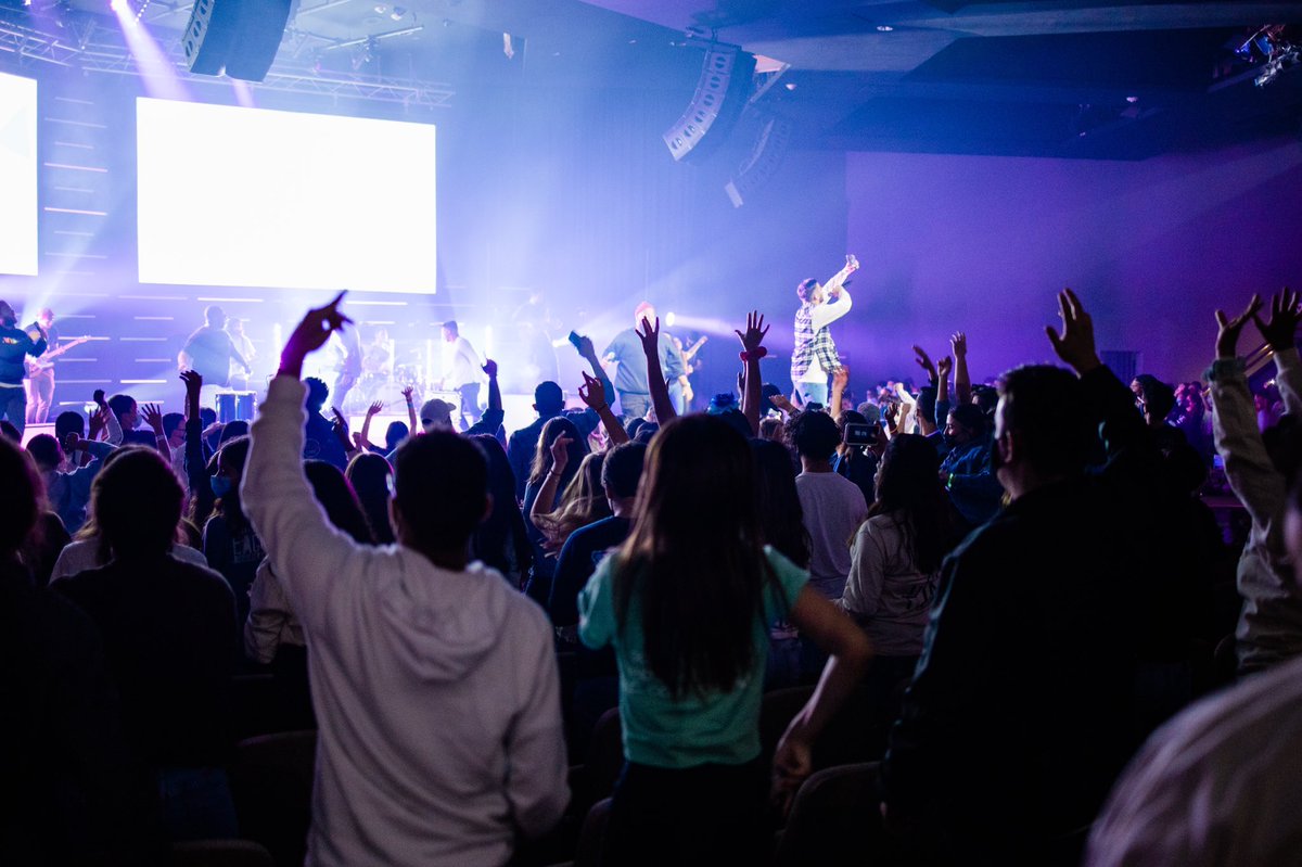 CFMiami's tweet photo. What a night! 🙌 Our first #CFSRally in over a year was incredible, and we’re so happy for all the students and parents who could make it. Swipe 👉 to take a look at some of the highlights of this special night.
Be back this next Friday at a campus near you. 🎉 https://t.co/ld3E7KczeG