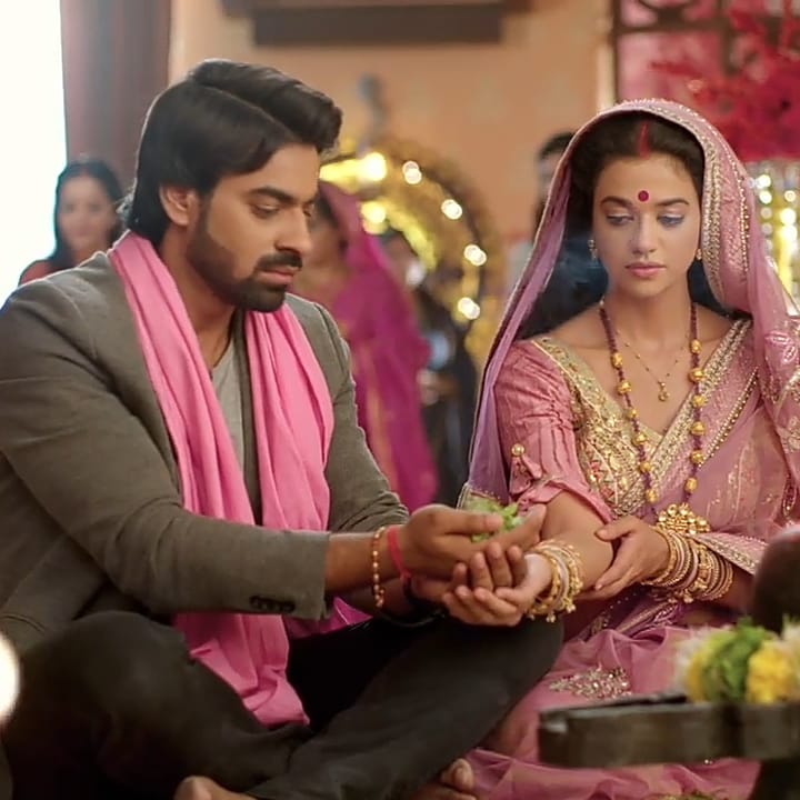 fanclubofshruti's tweet photo. #yuhani❤
#NamakIsskka
#yug
#kahani
#chamcham
#chamchamrani
#AdityaOjha
#shrutisharma
@Shrutiisharma_ https://t.co/4jQPRJGwUI