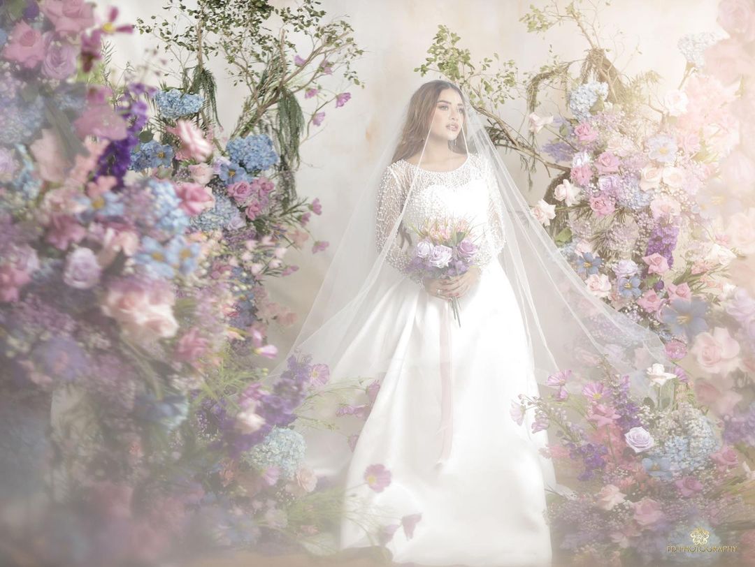 Aurel Hermansyah saat melakukan sesi pemotretan prewedding