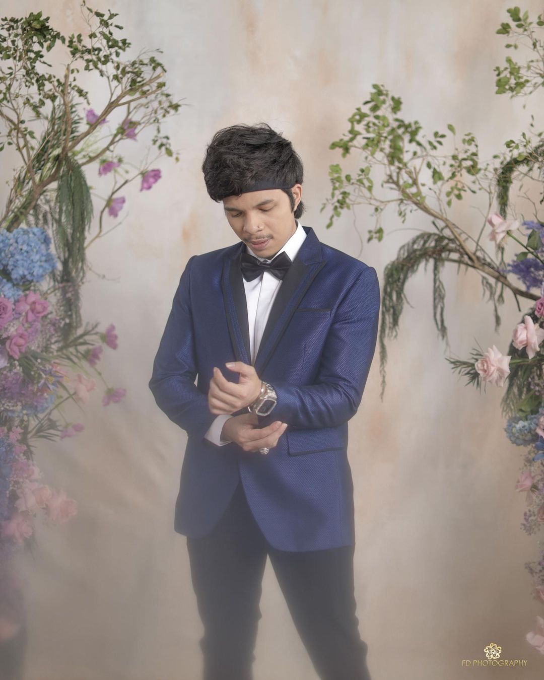  Atta Halilintar saat melakukan sesi pemotretan foto prewedding