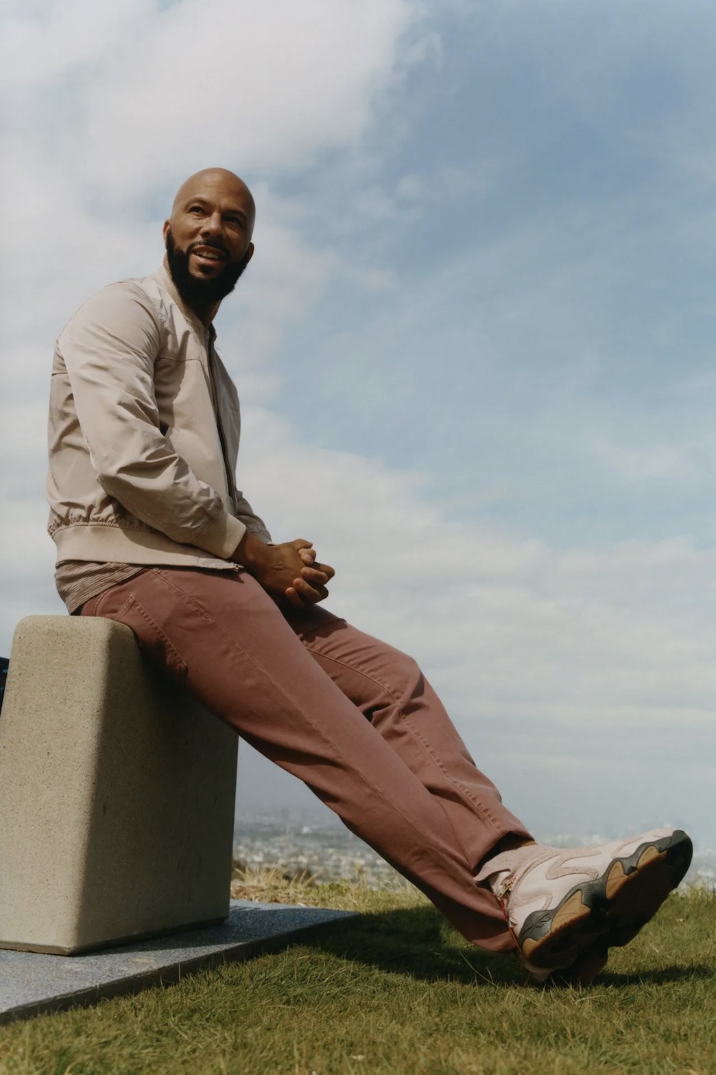 Happy 48th Birthday Common! is the only rapper to win an Emmy, Grammy and Oscar. 