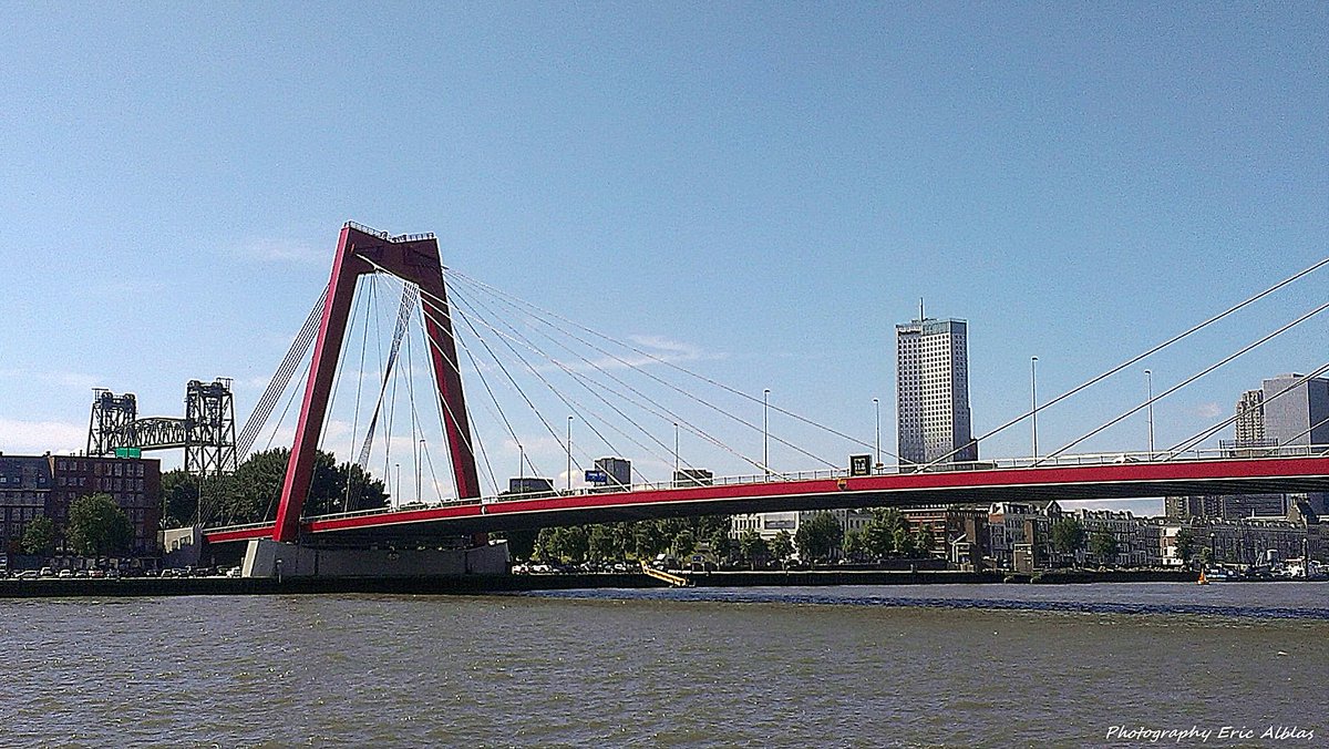 AlblasEric's tweet photo. #goedemorgen (nieuwe)volgers het is zaterdag 13 maart 2021. Fijne Dag &amp; Groet van Eric ! #oosterkade #willemsbrug #dehef #noordereiland #maaskade https://t.co/aSSyrApuYe