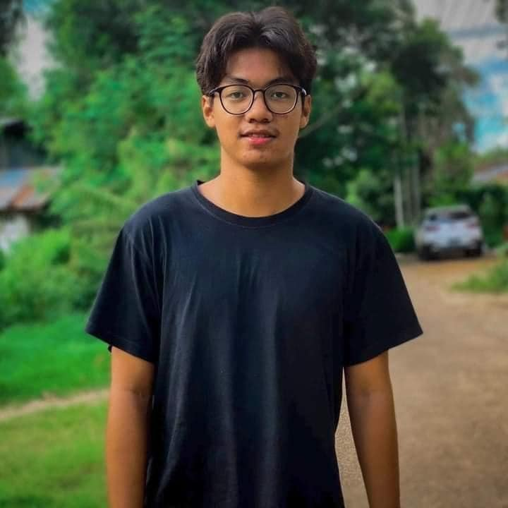 Tw // Death
The one who got shot in abdomen(Mg Htet Myat Aung,18 years old, Myanmar Marine University 1st year) is Dead at 12:30PM. First fallen hero of Pyay. Youth full of Bright futures are being Killed by Terrorists. RIP little bro.
#WhatsHappeningInMyanmar 
#Mar13Coup